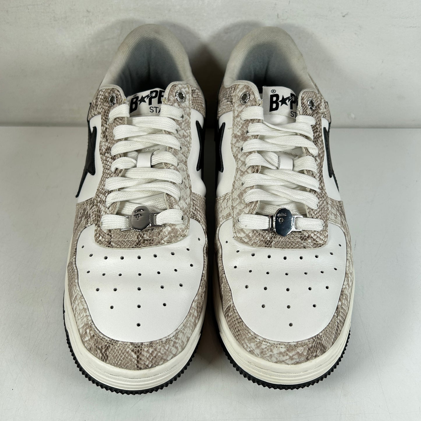 001FWI801009M_BEI A Bathing Ape Bape Sta Snake Skin Beige [USED] - 10 M (Used)