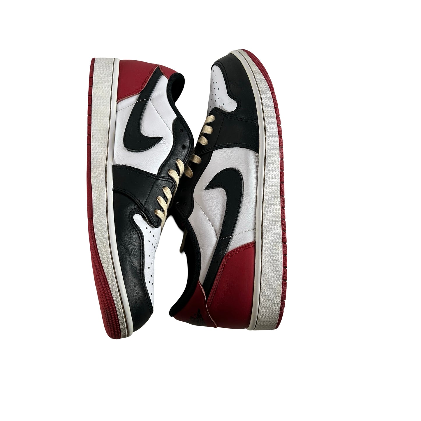 CZ0790 106  Jordan 1 Retro Low OG Black Toe (2023) [USED] - 13 M (Used3)