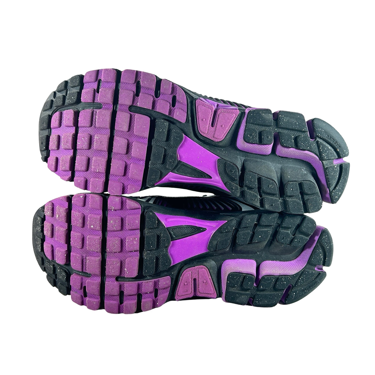 FB9149 500 Nike Zoom Vomero 5 Black Vivid Purple [USED] - 9.5 M (Used)