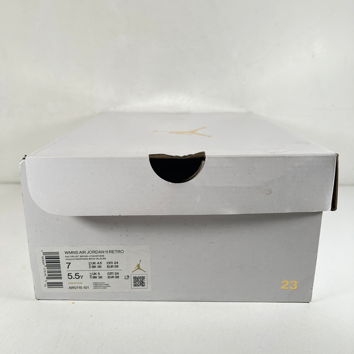 AR0715 101 Jordan 11 Retro Neapolitan (Women's) [USED] - 7 W (Used)