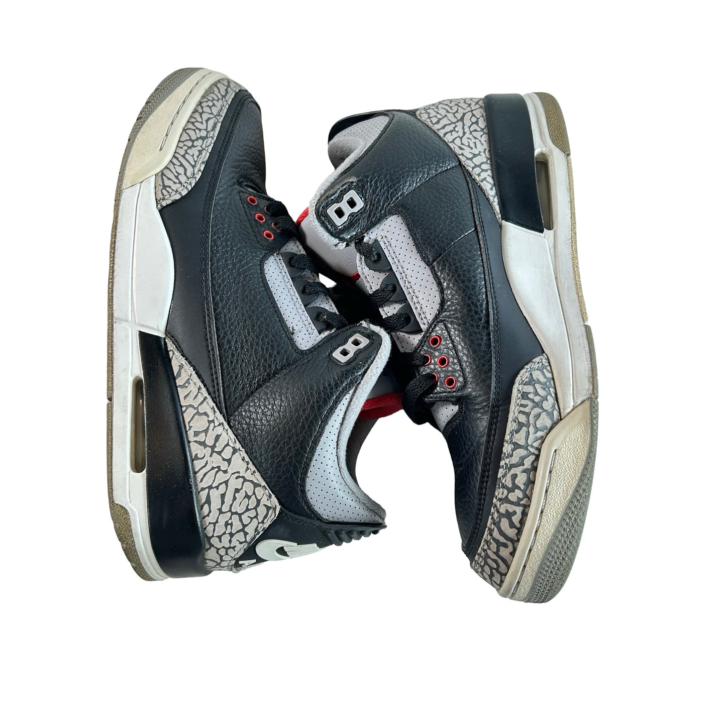 854262 001 Jordan 3 Black Cement 2018 [USED] - 9 M (Used5)