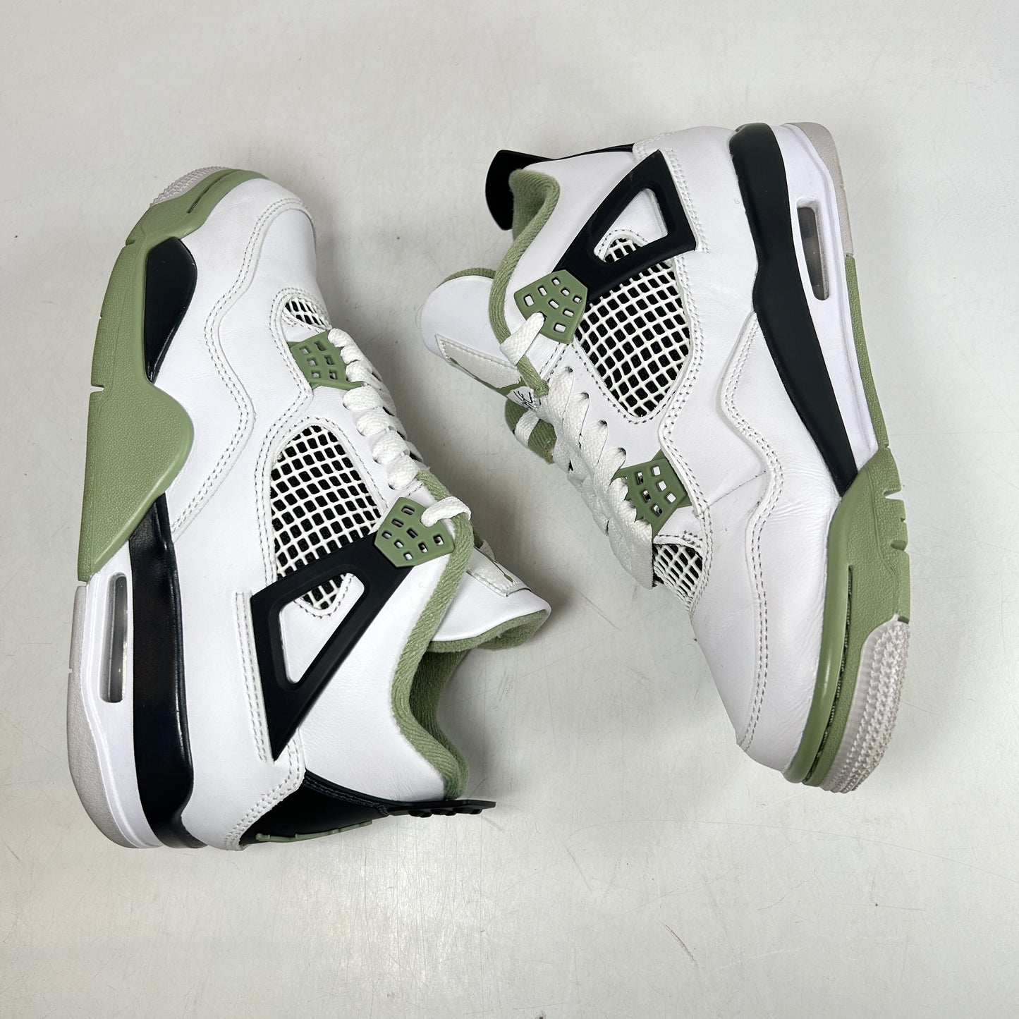 AQ9129 103 Jordan 4 Retro Seafoam (W) [USED] - 6.5 W (Used) (No Box)