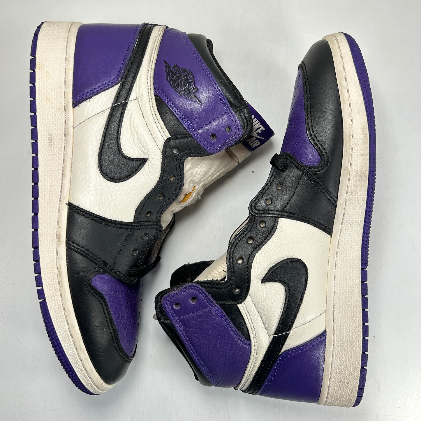 575441 501 Jordan 1 Retro High Court Purple (GS) [USED] - 7 Y (Used) (No Box)