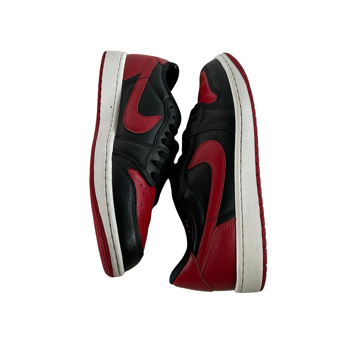 IW6276 001 Air Jordan 1 Retro Low OG Banned [USED] - 9.5 M (Used)