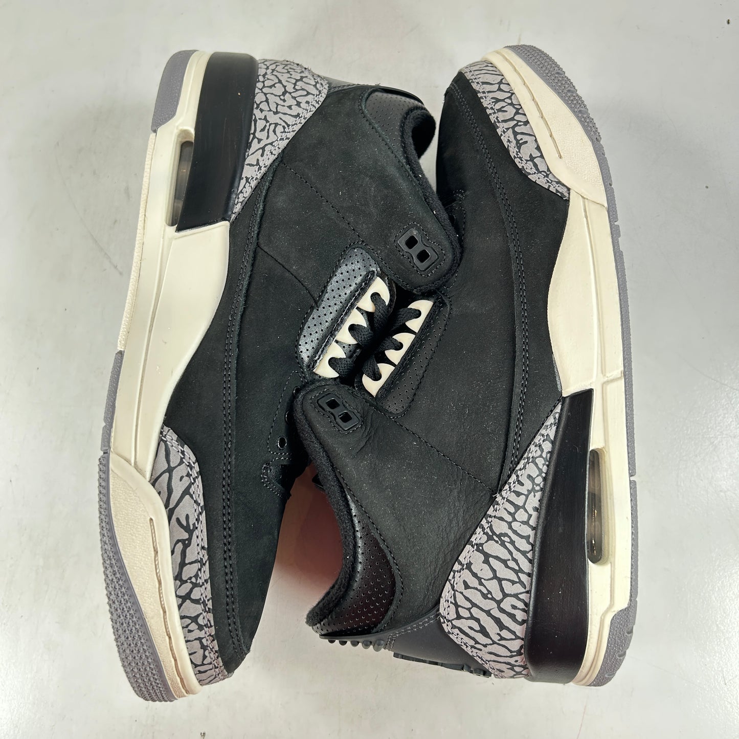 CK9246 001 Jordan 3 Retro Off Noir (Women's) [USED] - 12 W (VNDS)