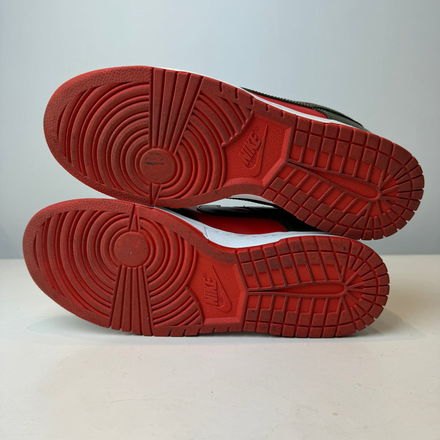 DV0833 600 Nike Dunk Low Mystic Red Cargo Khaki [USED] - 10.5 M (Used) (No Box)