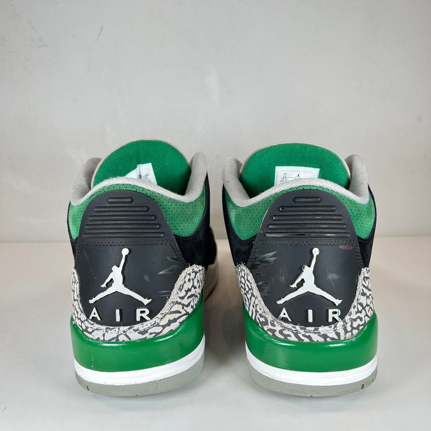 CT8532 030 Jordan 3 Retro Pine Green [USED] - 13 M (Used)