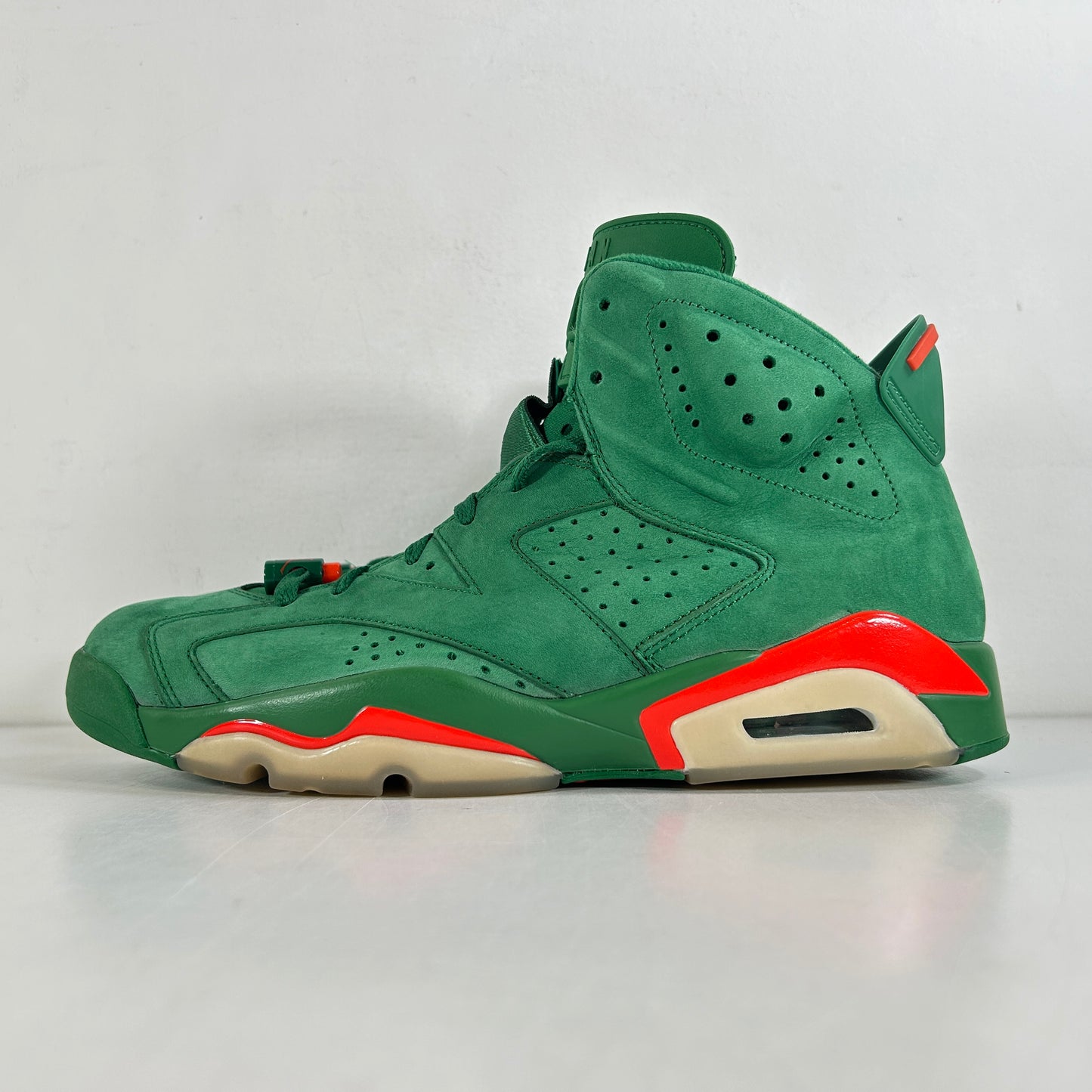 AJ5986 335 Jordan 6 Retro Gatorade Green [USED] - 10.5 M (VNDS)