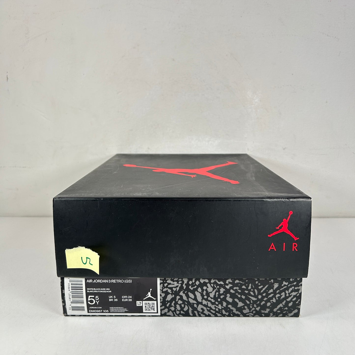 DM0967 105 Jordan 3 Retro Dark Iris (GS) [USED] - 5.5 Y (Used2)