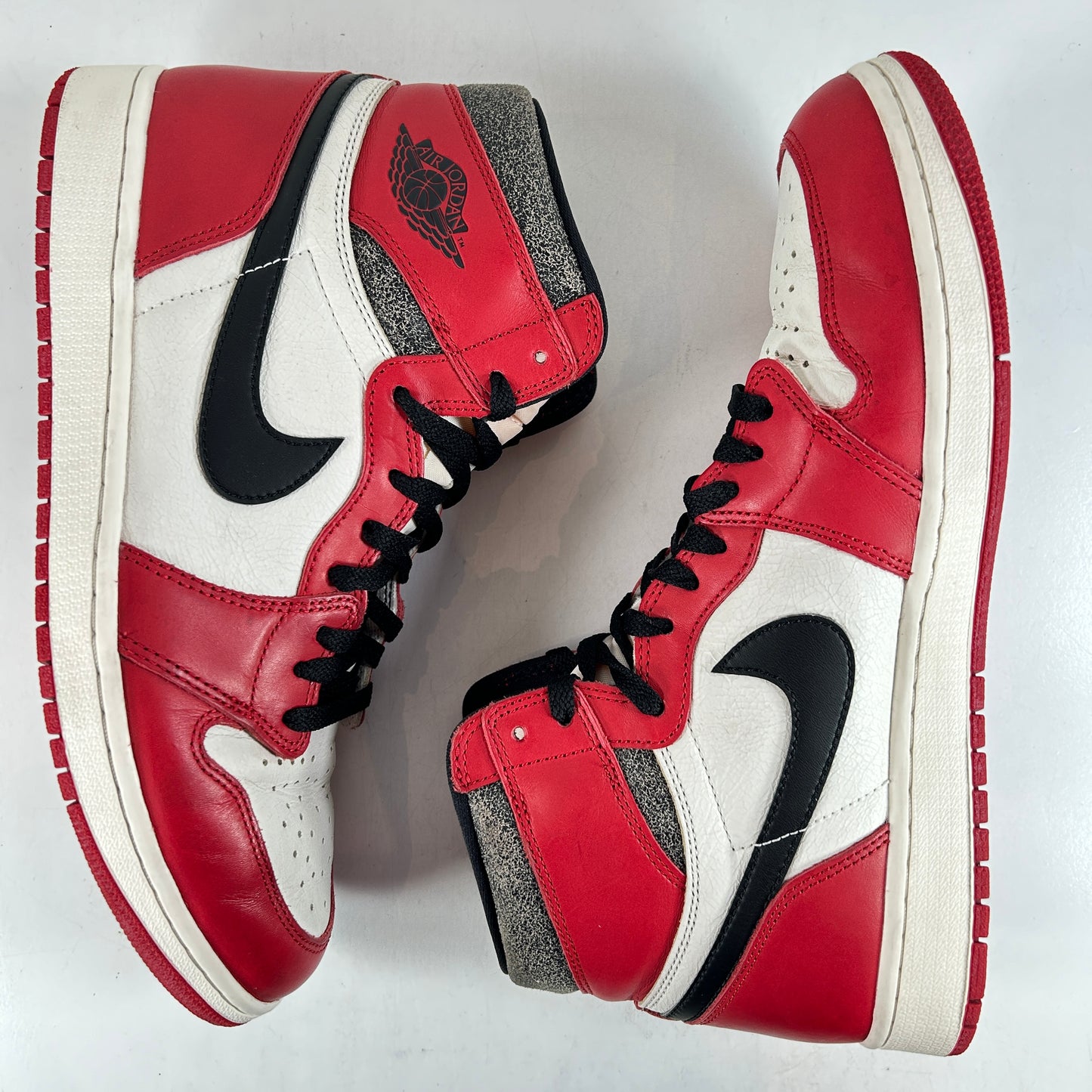 DZ5485 612 Jordan 1 Retro High OG Chicago Lost And Found [USED] - 12 M (Used3)