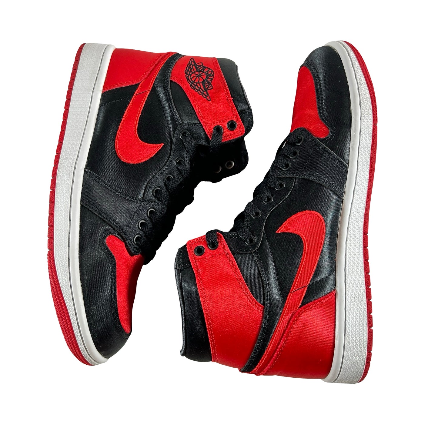 FD4810 061 Jordan 1 Retro High OG Satin Bred [USED] - 8.5 W (Used)