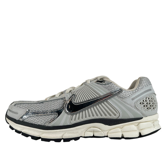 FD0884 025 Nike Zoom Vomero 5 Photon Dust Metallic Silver W [USED] - 13 W (Used)