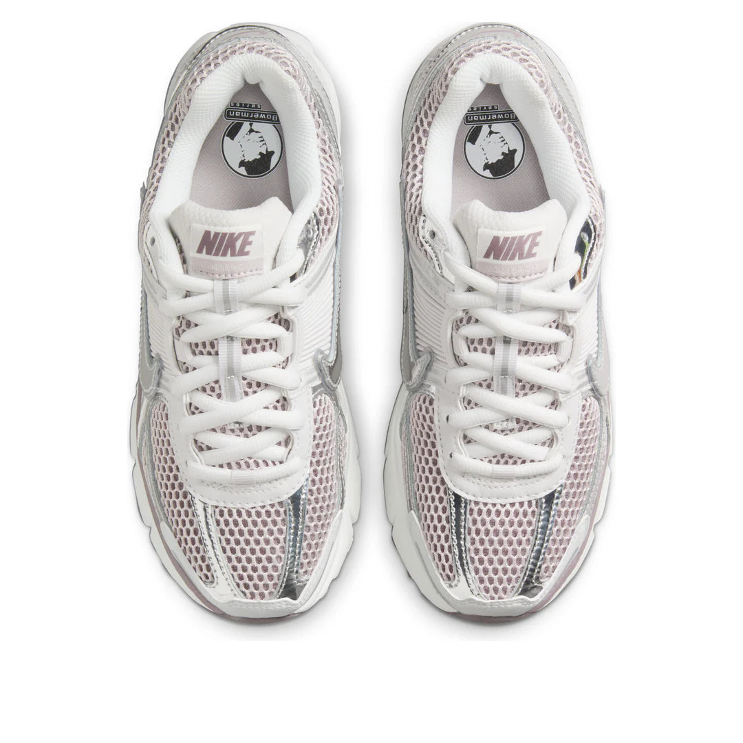 HV6417 001 Nike Zoom Vomero 5 Metallic Silver Platinum Violet (W)