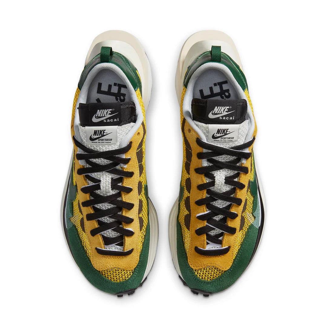 CV1363 700 Nike Vaporwaffle sacai Tour Yellow Stadium Green
