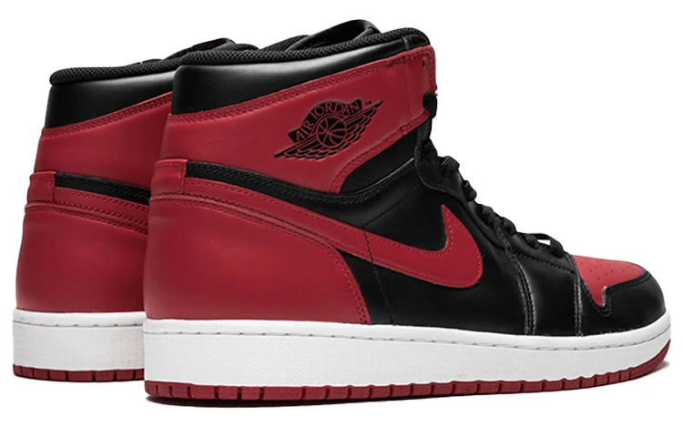 555088 023 Air Jordan 1 Retro Bred (2013)