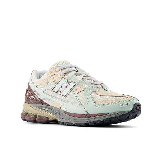 M1906ND New Balance 1906D Clay Ash Licorice