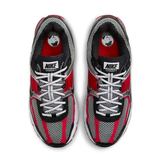 HV0926 095 Nike Zoom Vomero 5 Metallic Silver University Red