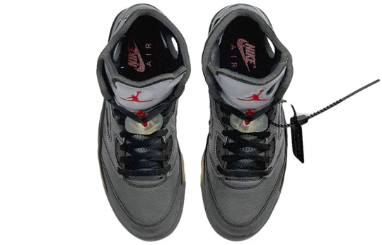 CT8480 001 Jordan 5 Blanco roto Negro