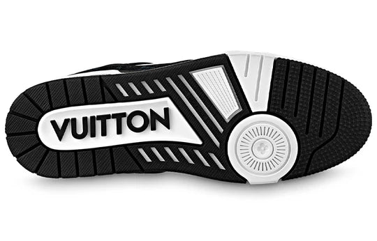 1A9JG9 Louis Vuitton LV Trainer White Black