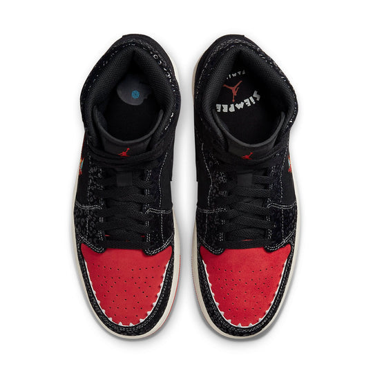 DN4904 001 Jordan 1 Mid SE Siempre Familia