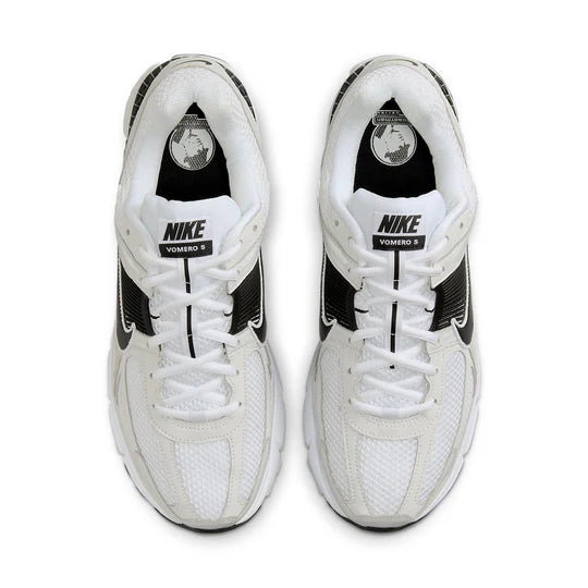 FB9149 101 Nike Zoom Vomero 5 White Black