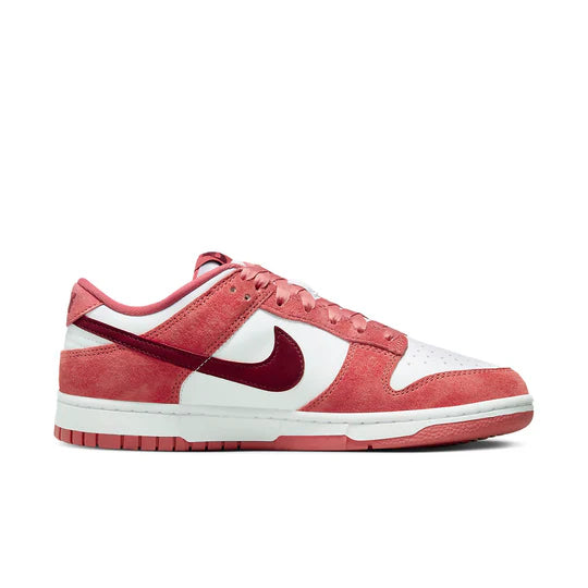 FQ7056 100 Nike Dunk Low Valentine's Day (2024) (Women's)