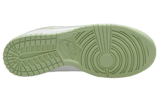 DV0831 105 Nike Dunk Low Honeydew