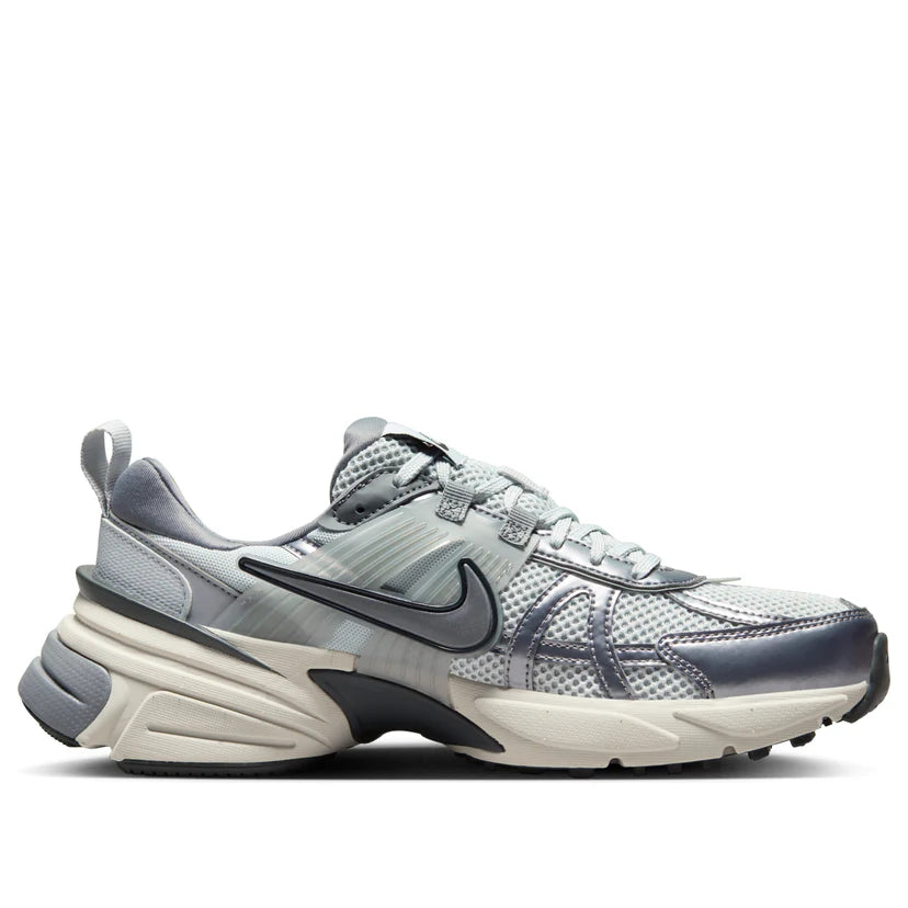 FD0736 003 Nike V2K Run Pure Platinum Wolf Grey (Women's)