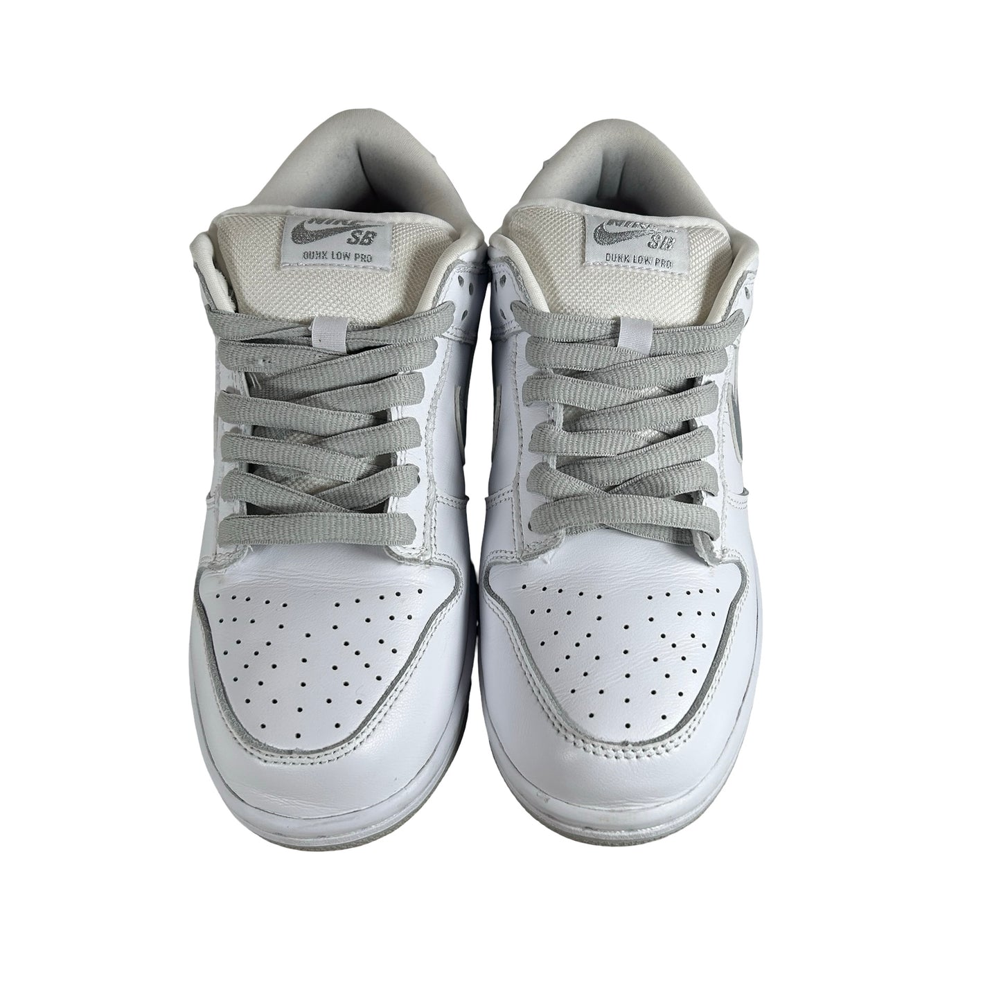 HQ8487 100 Nike SB Dunk Low Supreme 94 White Metallic Silver [USED] - 6.5 M (Used)