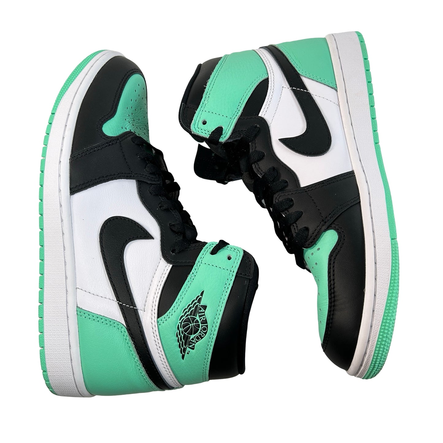 DZ5485 130 Jordan 1 Retro High OG Green Glow [USED] - 9.5 M (Used)