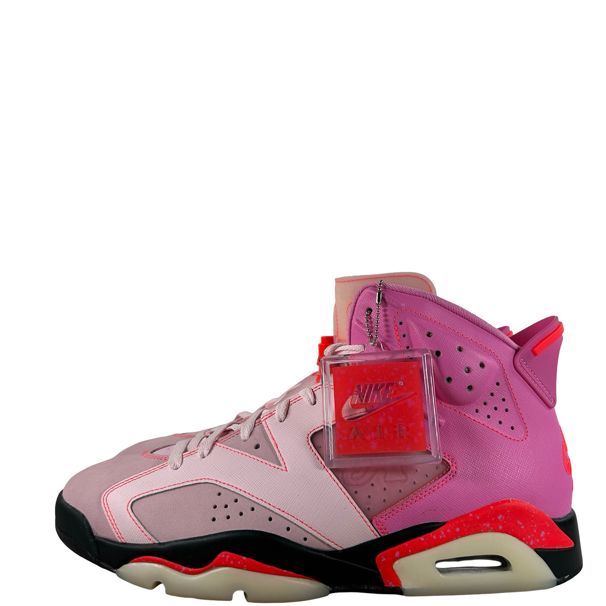 IQ5706 600 Jordan 6 Retro Awake NY Playful Pink [USED] - 13 M (Used)