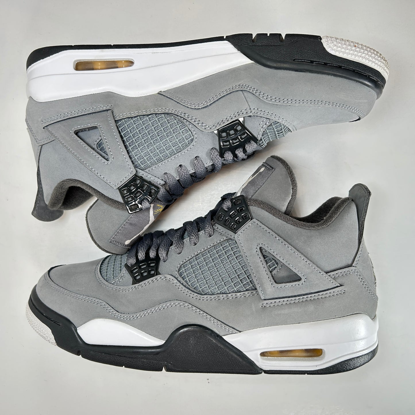 308497 007 Jordan 4 Retro Cool Grey (2019) [USED] - 8 M (Used)