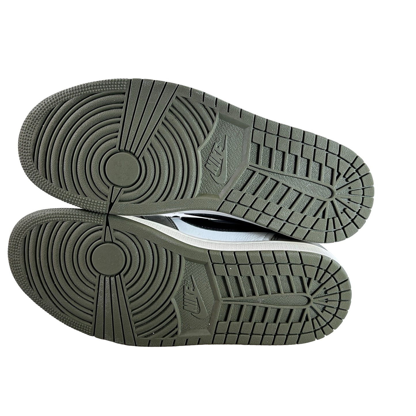 HQ6998 200 Jordan 1 Retro Low Medium Olive [USED] - 8.5 M (Used)