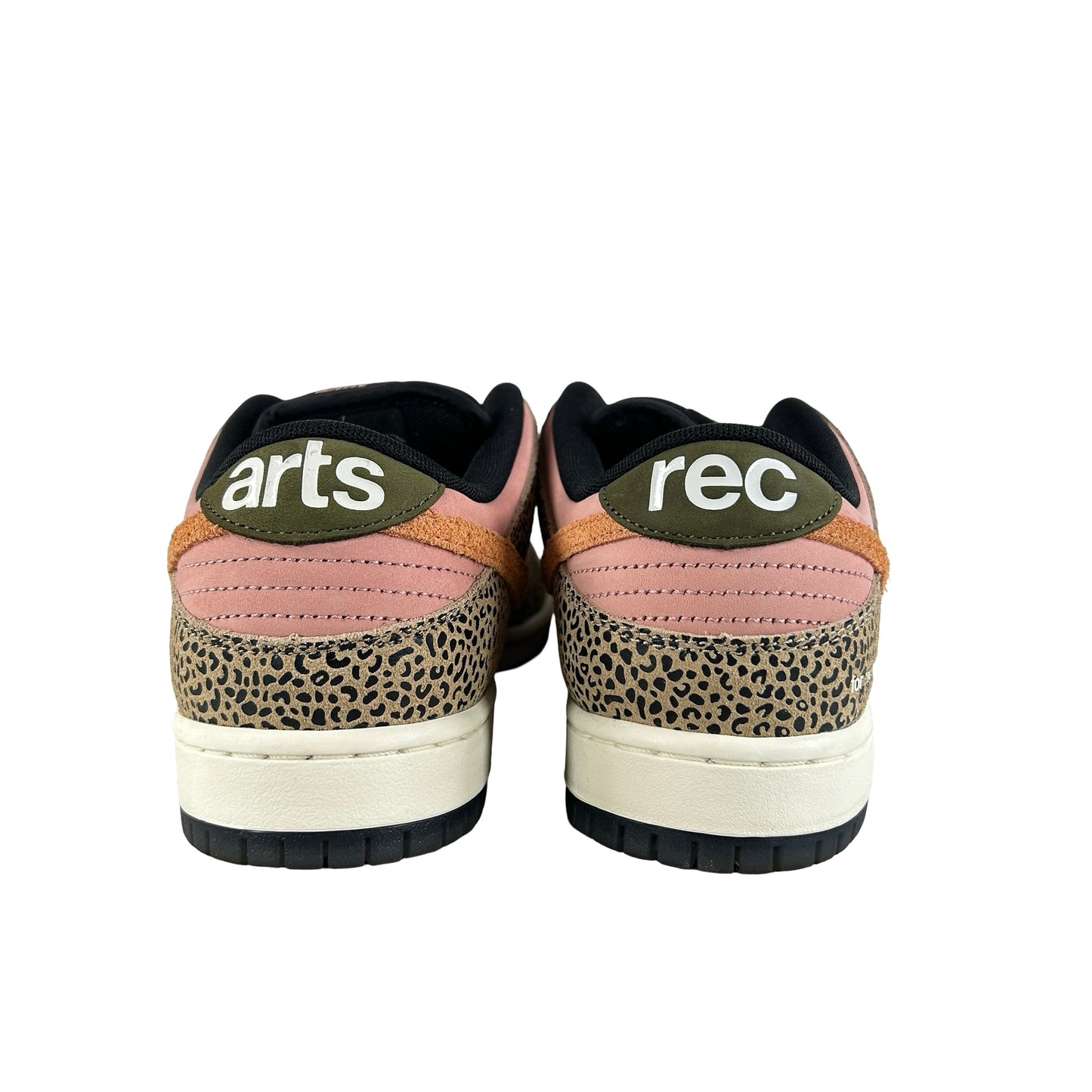 IH3211 200 Arts Rec x Nike Dunk Low SB For Recreational - 9 M (Used)
