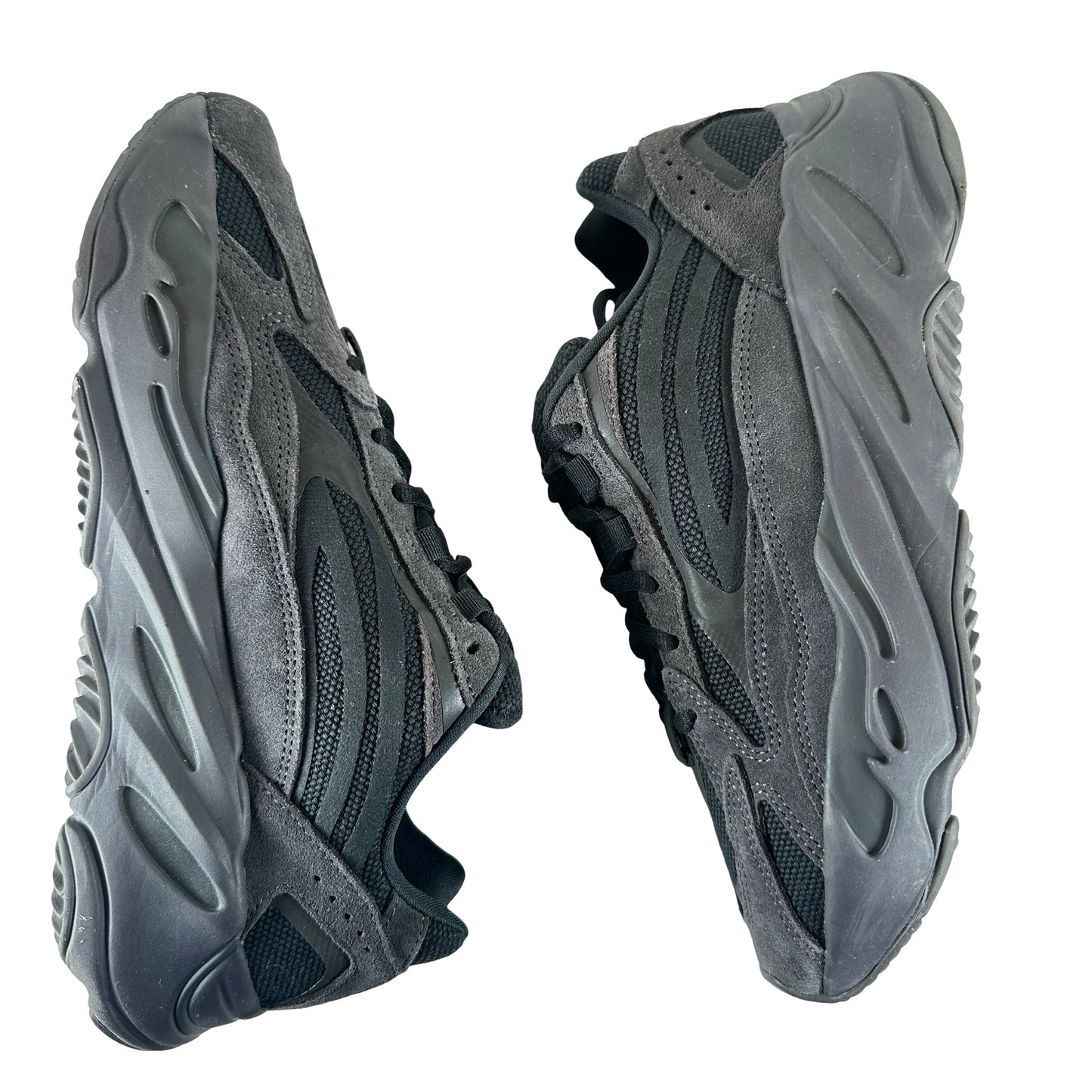 FU6684 Adidas Yeezy Boost 700 V2 Vanta [USED] - 8.5 M (Used)