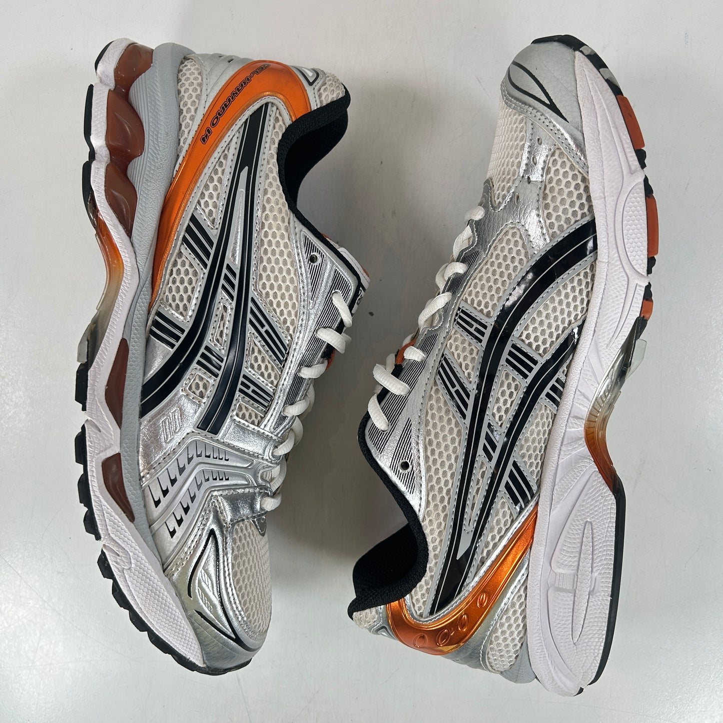 1201A019 109 ASICS Gel-Kayano 14 White Piquant Orange [USED] - 10 M (Used2)