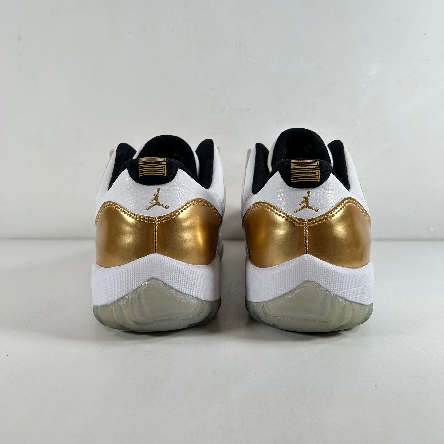 528895 103 Jordan 11 Retro Low Closing Ceremony [USED] - 10.5 M (VNDS) (Replace Box)