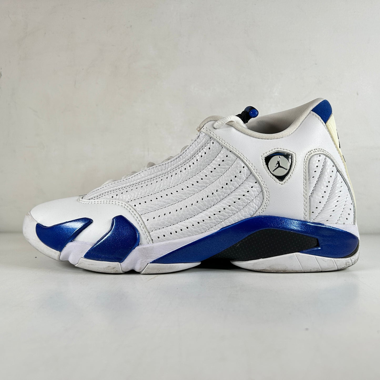 487471 104 Jordan 14 Retro White Hyper Royal [USED] - 10.5 M (Used)