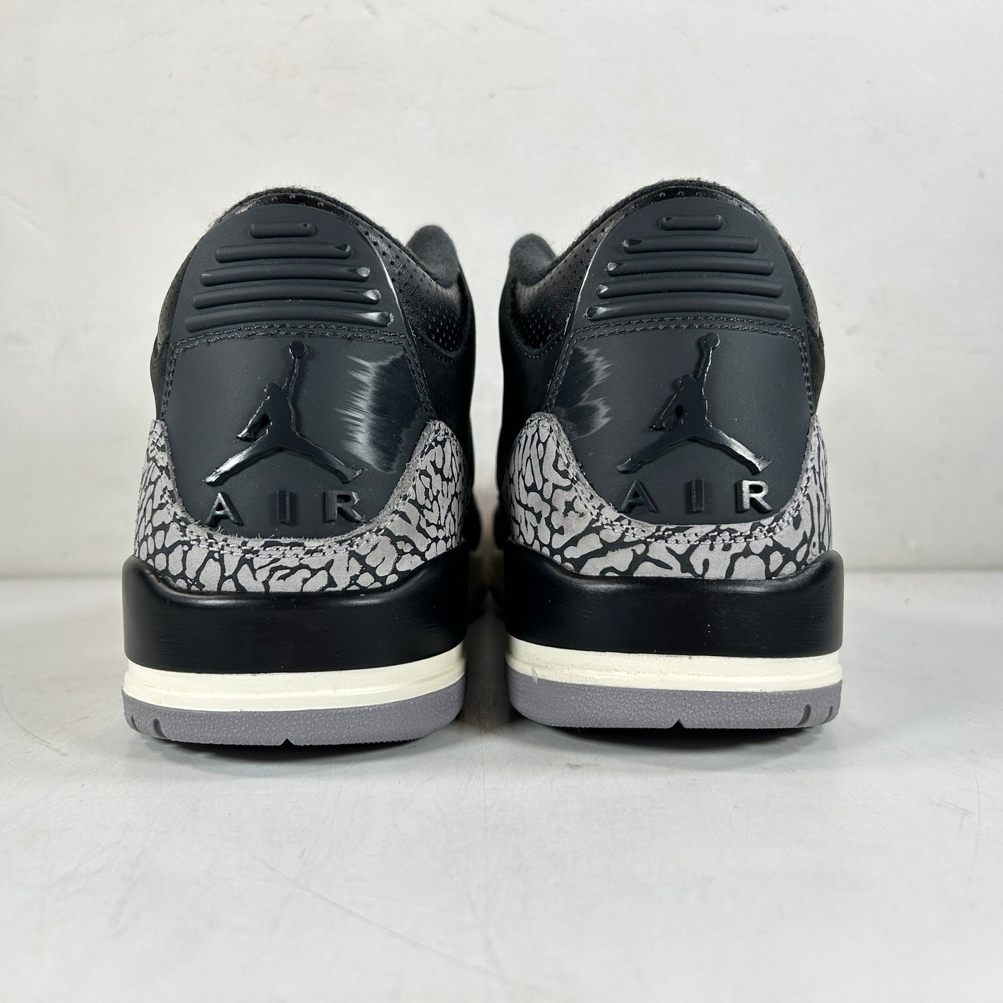 CK9246 001 Jordan 3 Retro Off Noir (Women's) [USED] - 12 W (VNDS)