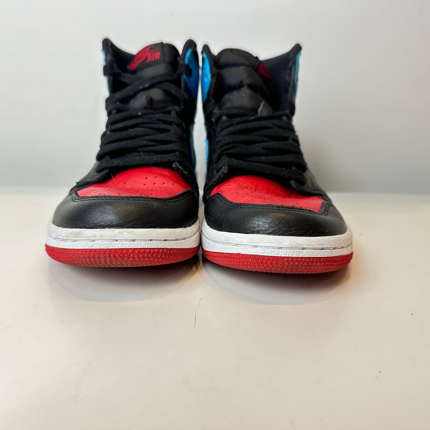 CD0461 046 Jordan 1 Retro High NC To Chi (Mujeres)