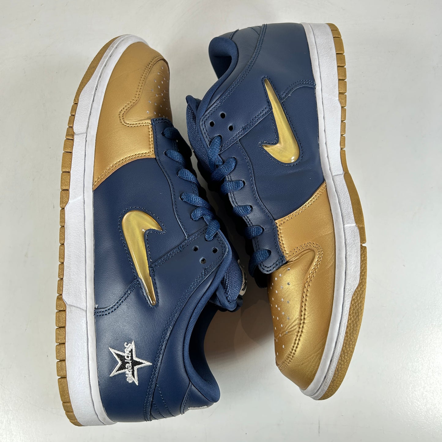 CK3480 700 Nike SB Dunk Low Supreme Jewel Swoosh Gold [USED] - 11.5 M (Used) (No Box)