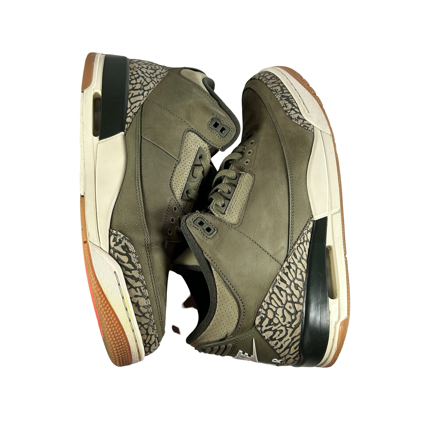 DN3707 202 Jordan 3 Retro Family Affair [USED] - 11.5 M (Used)