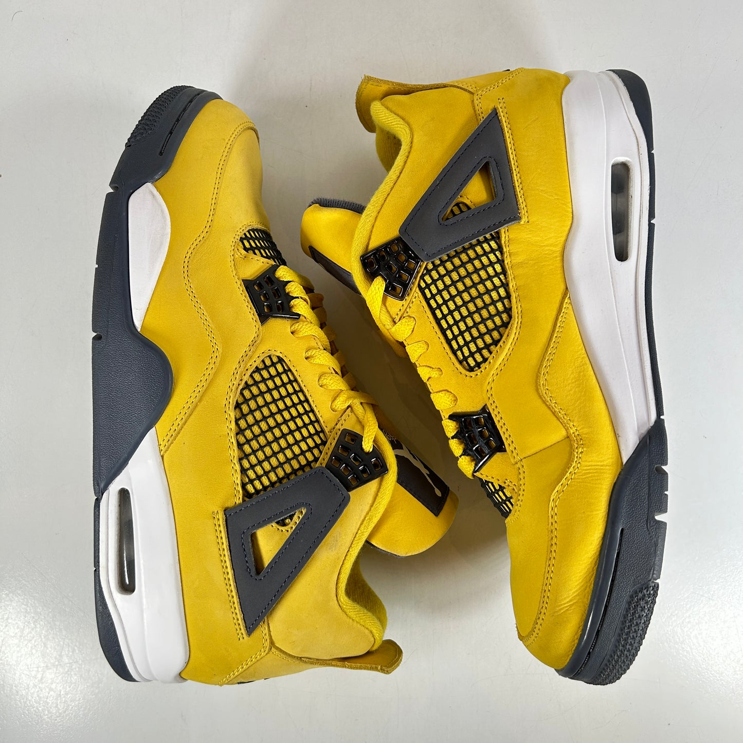 CT8527 700 Jordan 4 Retro Lightning (2021) [USED] - 10.5 M (Used2)