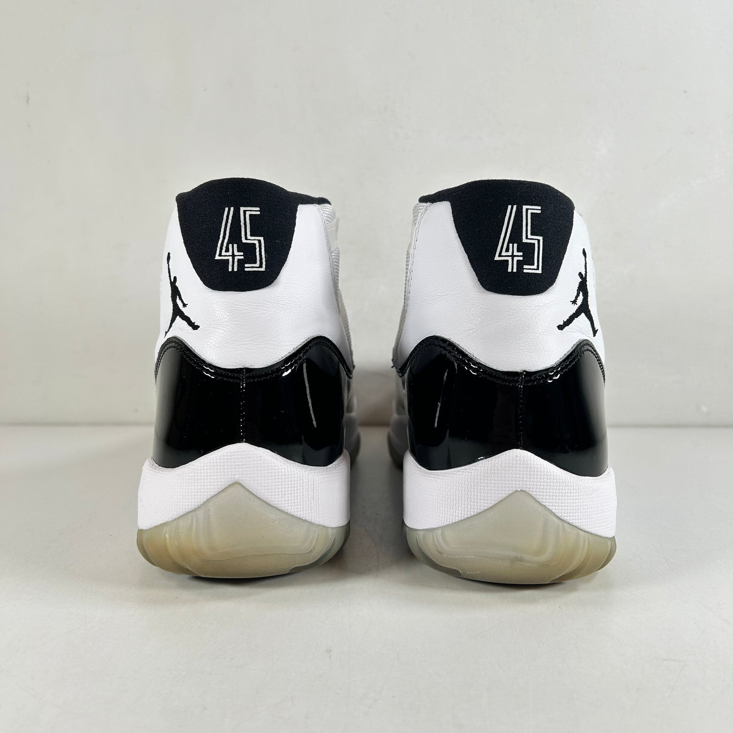 378037 100 Jordan 11 Retro Concord (2018) [USED] - 10.5 M (Used)