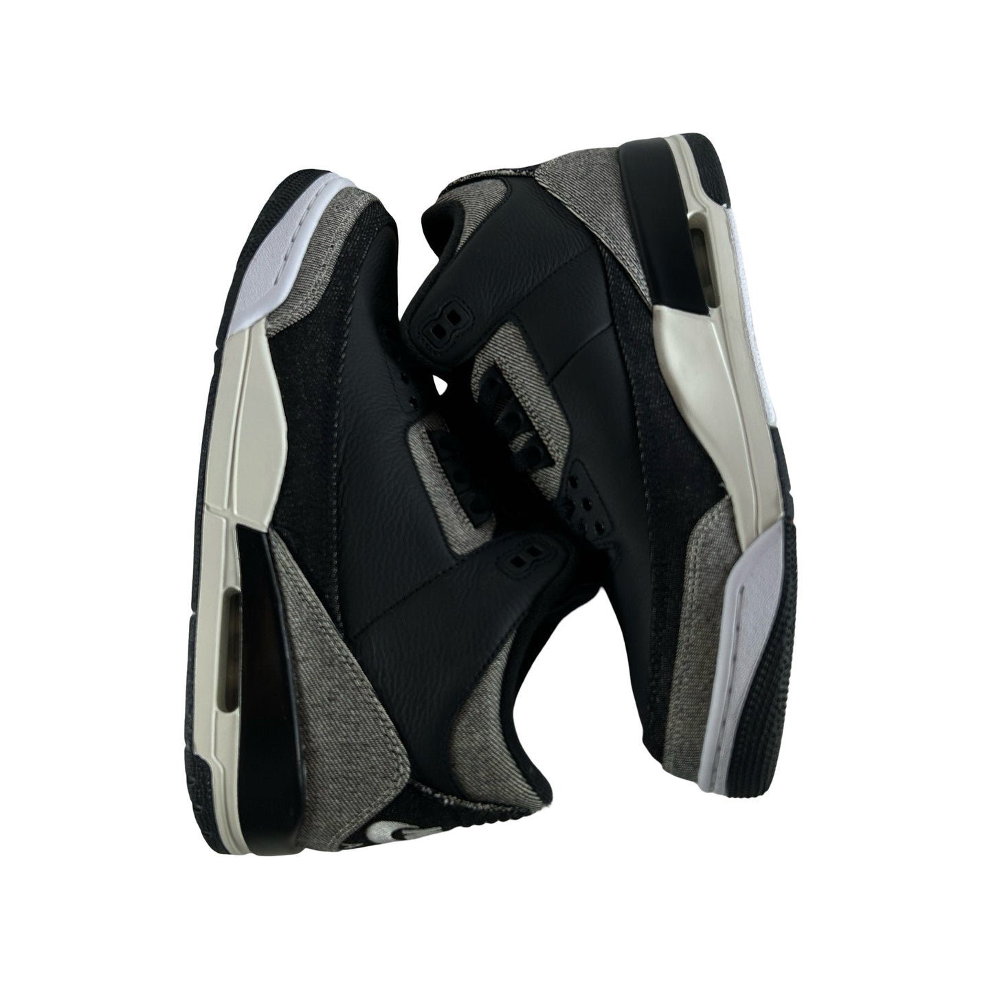 IR0914 400 Jordan 3 Retro Levi’s Black [USED] - 8.5 M (Used)