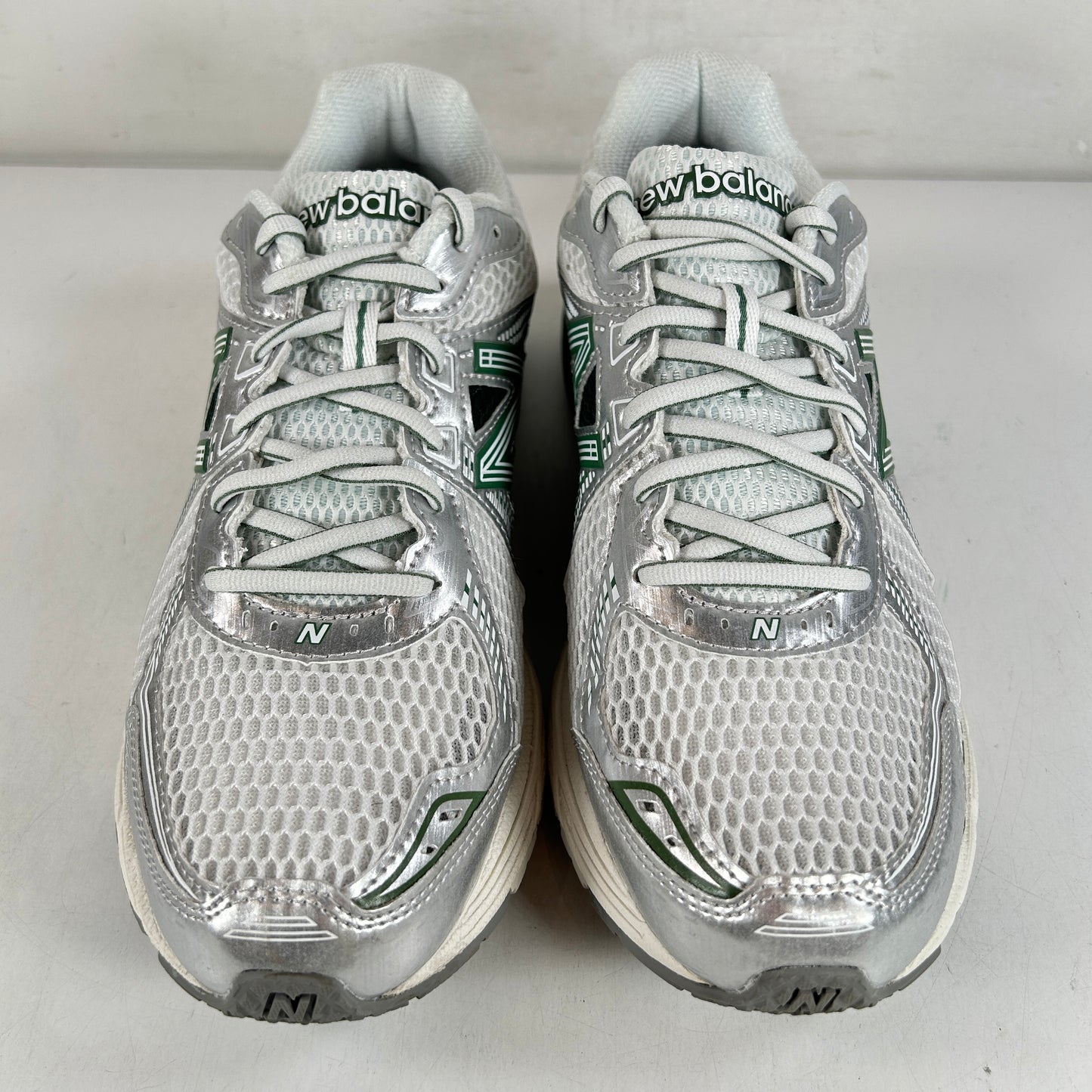 ML860GP2 New Balance 860 V2 Mallard Green [USED] - 9 M (VNDS)