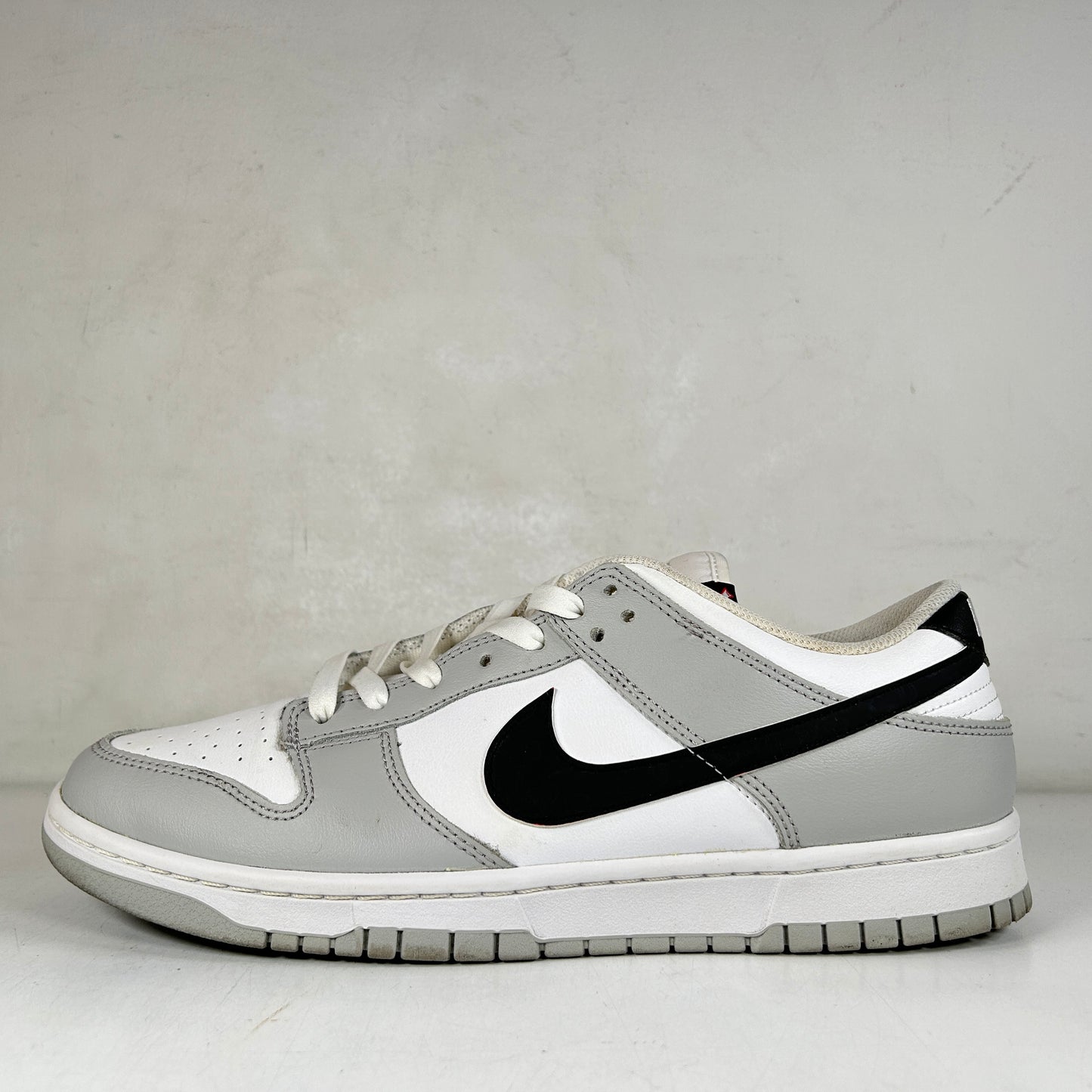 DR9654 001 Nike Dunk Low SE Lottery Pack Grey Fog [USED] - 11 M (Used)