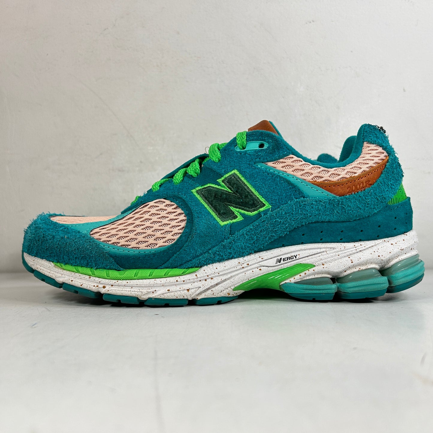 ML2002RJ New Balance 2002R Salehe Bembury Water Be The Guide [USED] - 8.5 M (Used2)