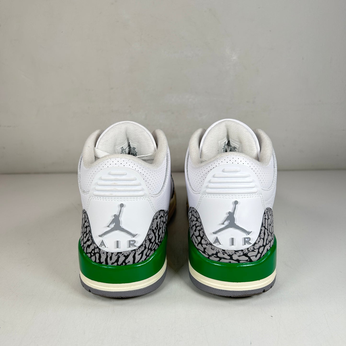 CK9246 136 Jordan 3 Retro Lucky Green (W) [USED] - 10 W (Used)