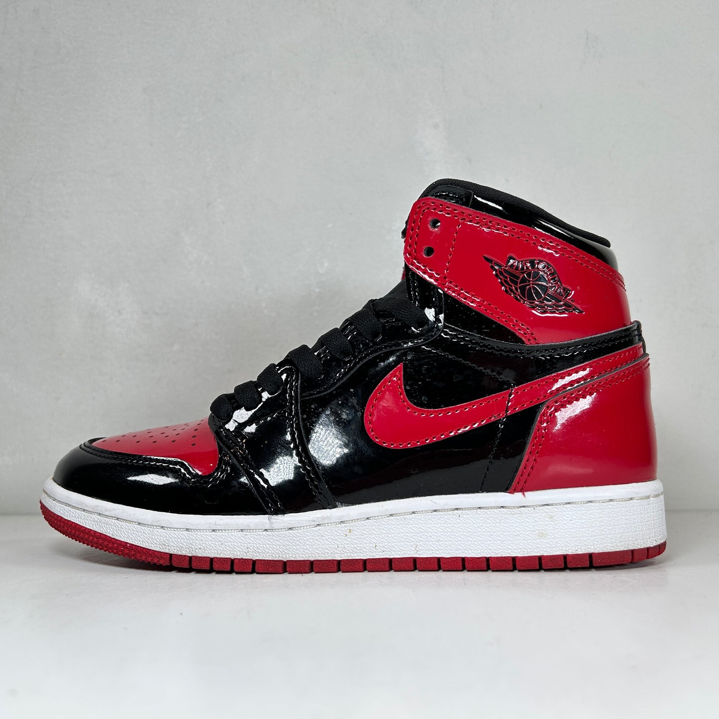 575441 063 Jordan 1 Retro High OG Patent Bred (GS) [USED] - 4.5 Y (Used2)